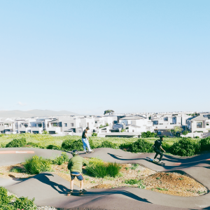 Skate Lesson, Surf School